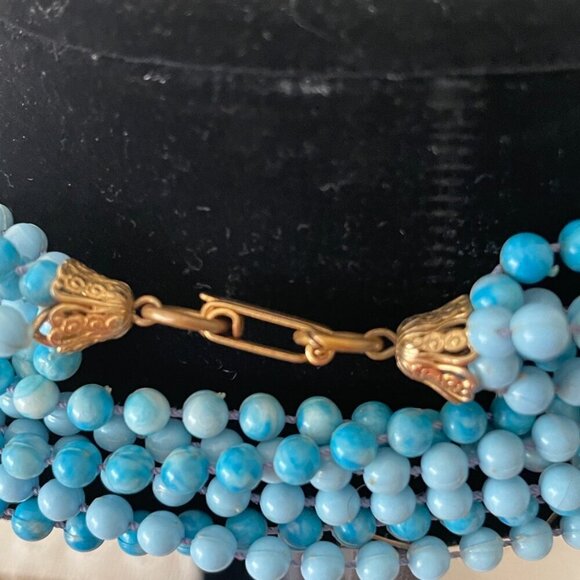 VINTAGE BEADED NECKLACE BLUE CIRCA 1970s - Picture 8 of 10
